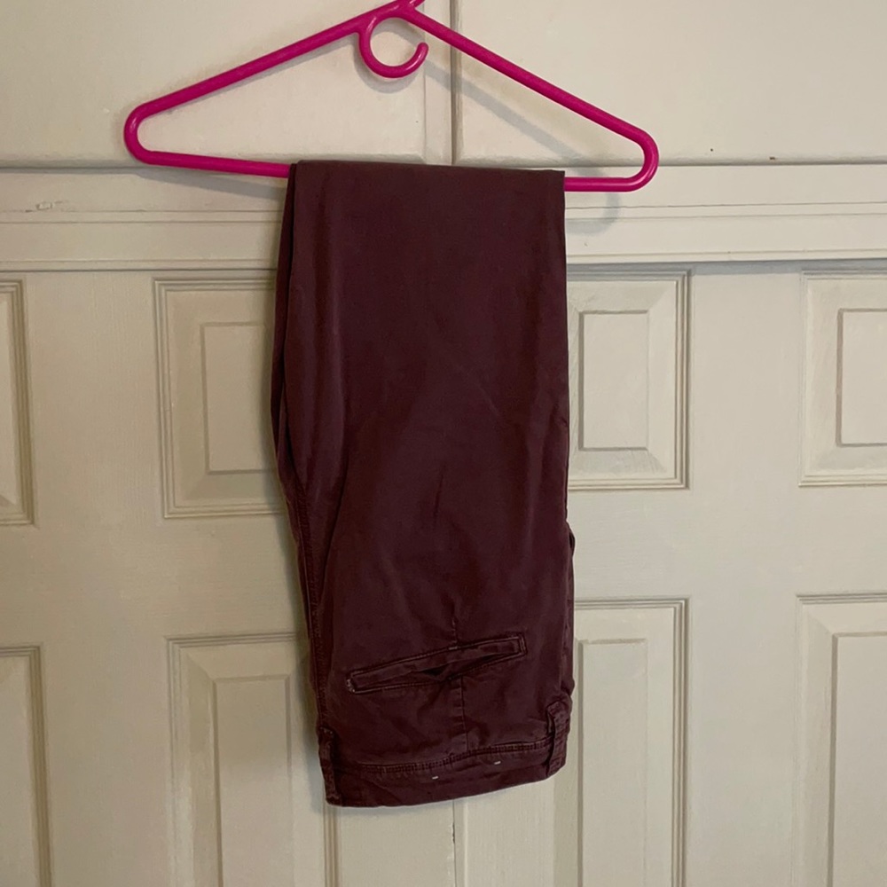 Maroon American Eagle Chino Pants